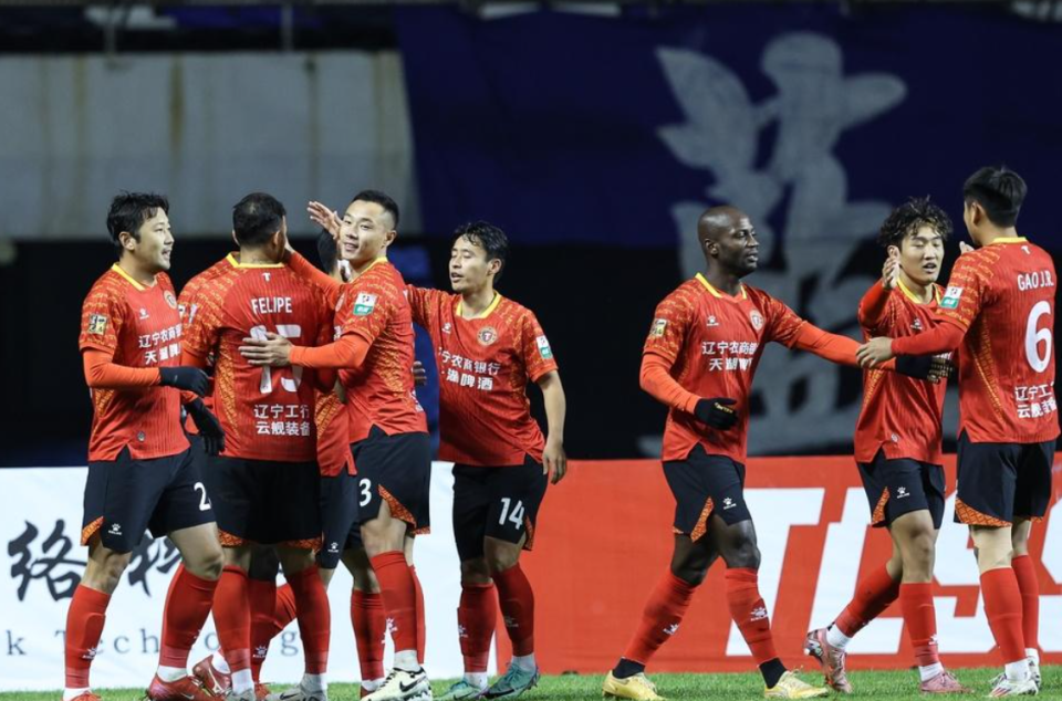 居伊, 排名榜首位 居伊, 排名榜首位