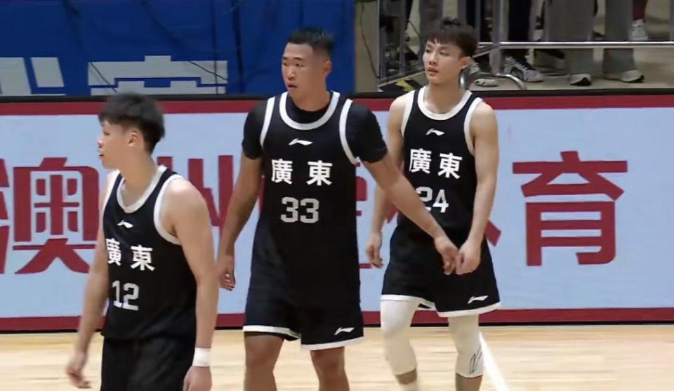 孙铭徽等人, 外援驱动进, 来了自己的 孙铭徽等人, 外援驱动进, 来了自己的