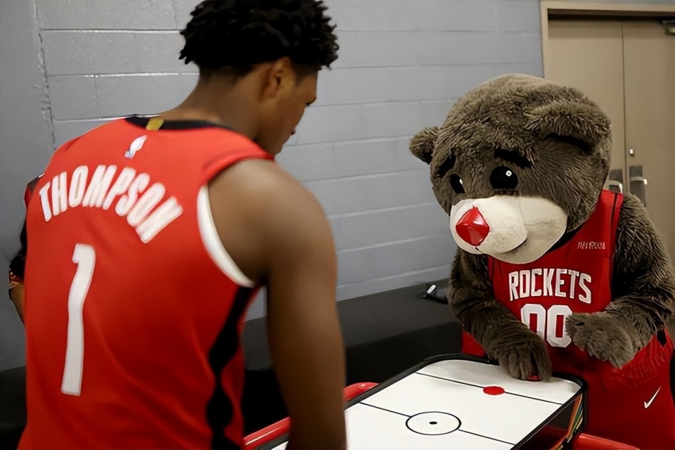 说法, 篮板 说法, 篮板