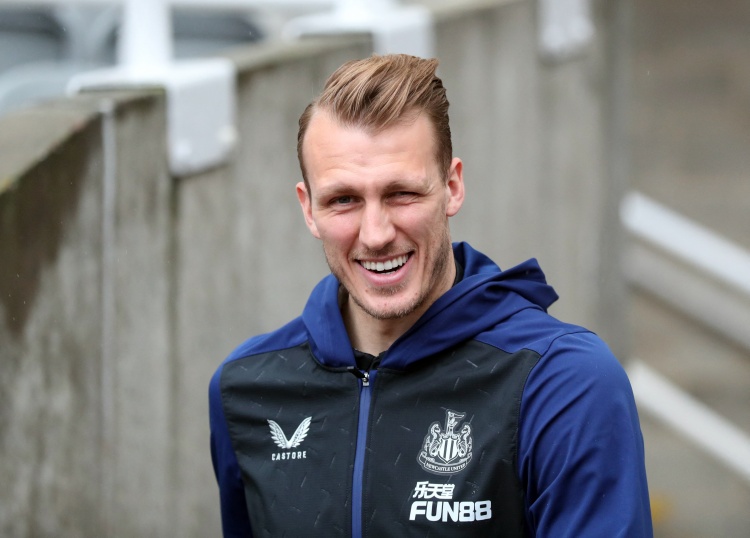 持这样的状, 尔的主力中